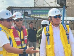 Gubernur Muhidin Meninjau Progres Proyek Pembangunan Jembatan Pulau Laut