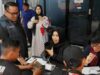 Dinkes Kabupaten Banjar Periksa Kesehatan dan Beri Multivitamin bagi Relawan Karhutla